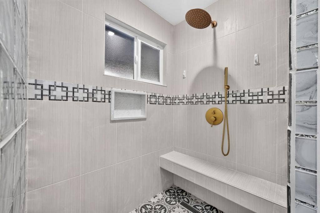 1 Edge, Atherton, CA 94027 1 Edge, Atherton, CA 94027