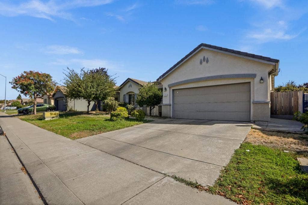2710 Sebastan Lane, Stockton, CA 95212