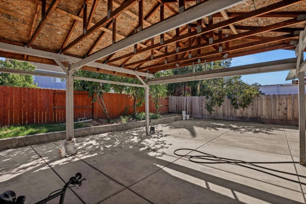 2710 Sebastan Lane, Stockton, CA 95212