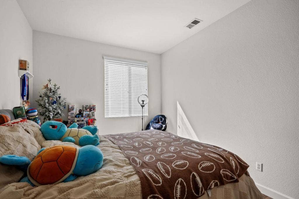 2710 Sebastan Lane, Stockton, CA 95212