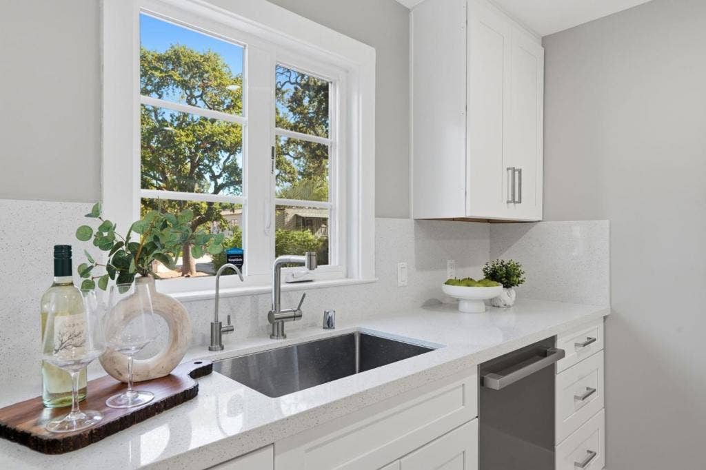 14434 Oak Street, Saratoga, CA 95070 14434 Oak Street, Saratoga, CA 95070