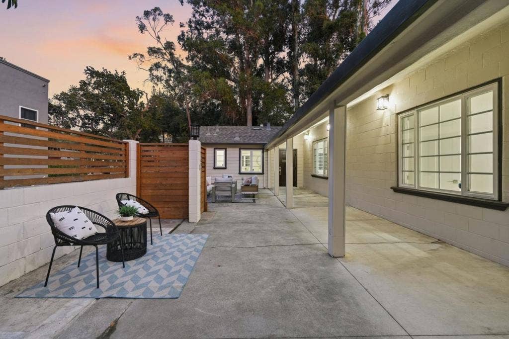 14434 Oak Street, Saratoga, CA 95070 14434 Oak Street, Saratoga, CA 95070