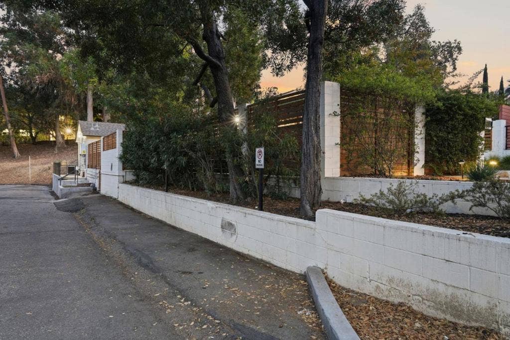 14434 Oak Street, Saratoga, CA 95070 14434 Oak Street, Saratoga, CA 95070