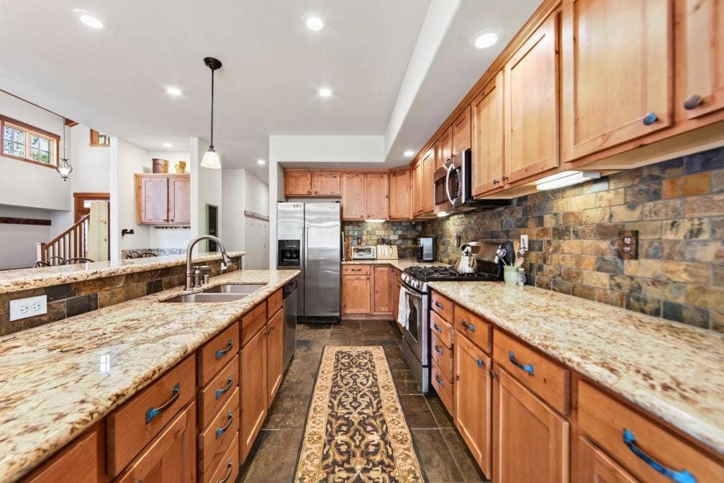 11744 Hope Court, #A, Truckee, CA 96161 11744 Hope Court, #A, Truckee, CA 96161