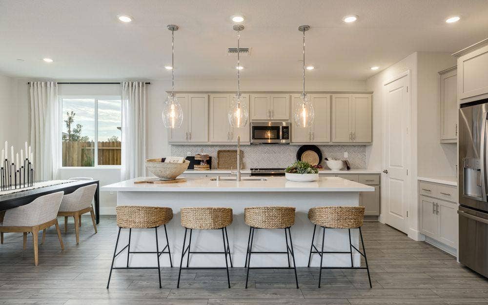 3233 Oak Trail Drive, Manteca, CA 95337 3233 Oak Trail Drive, Manteca, CA 95337