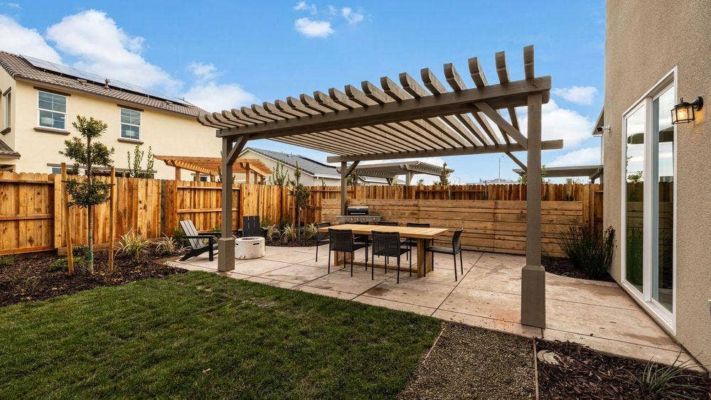 3233 Oak Trail Drive, Manteca, CA 95337 3233 Oak Trail Drive, Manteca, CA 95337