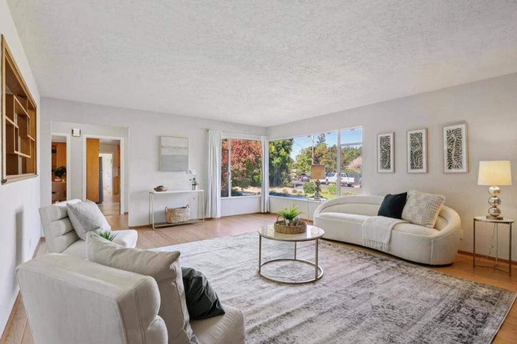 16 Alma Court, Los Altos, CA 94022