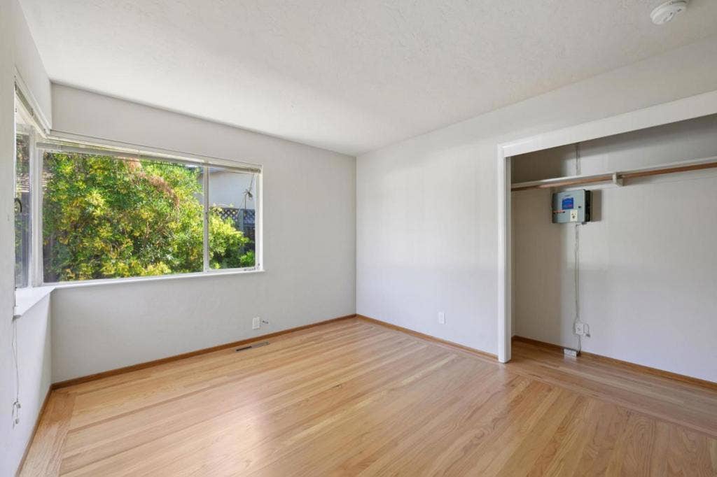 16 Alma Court, Los Altos, CA 94022