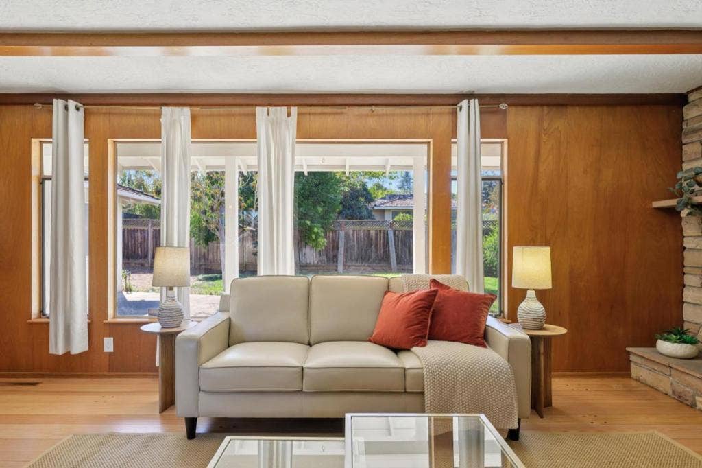 16 Alma Court, Los Altos, CA 94022
