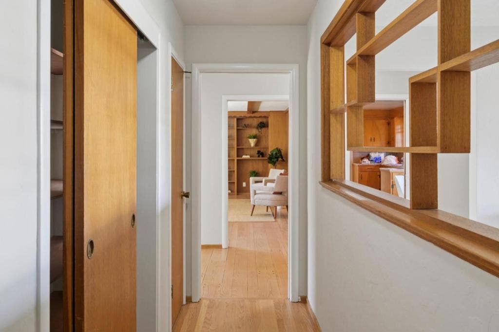 16 Alma Court, Los Altos, CA 94022