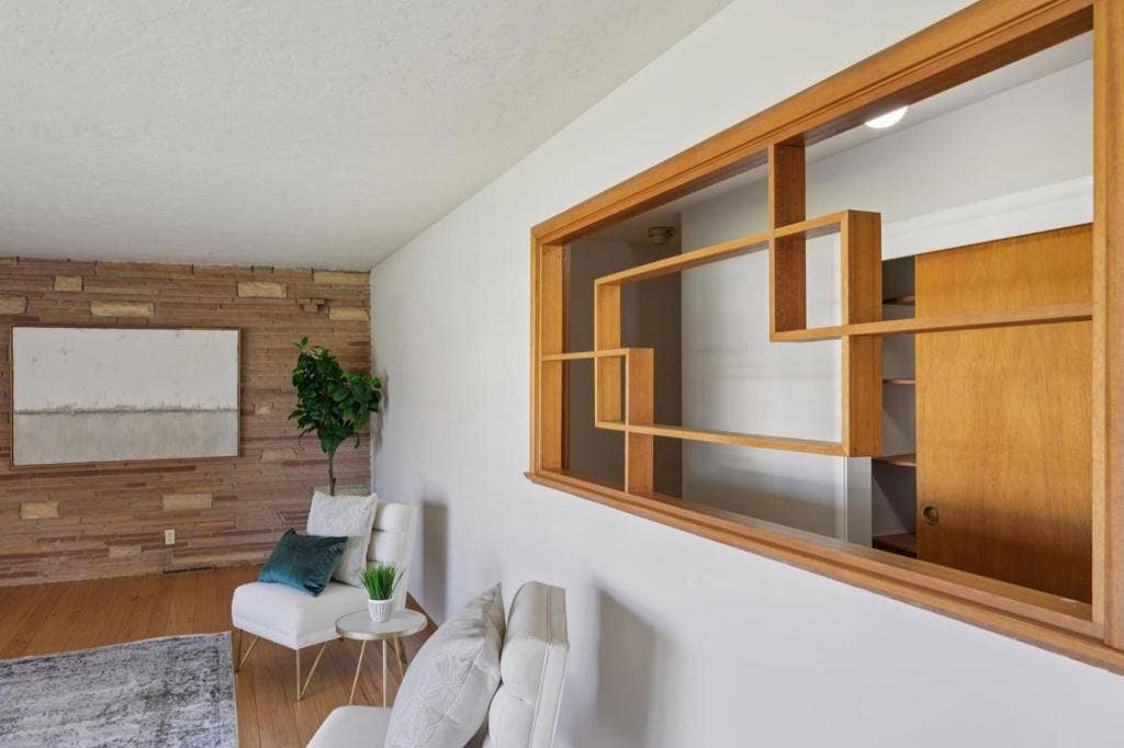 16 Alma Court, Los Altos, CA 94022
