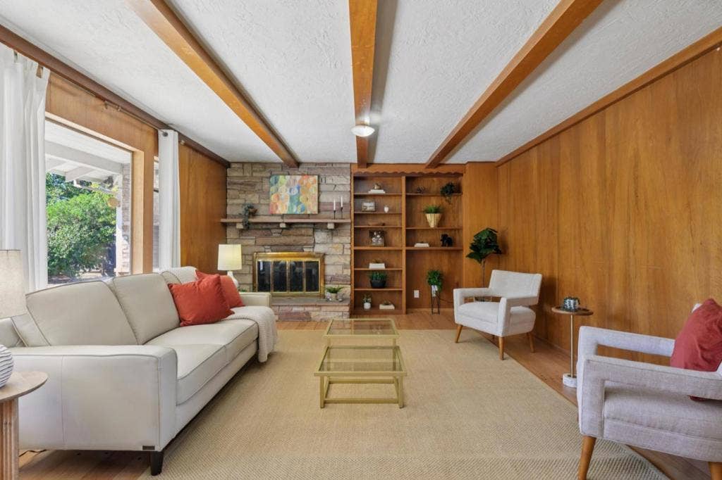 16 Alma Court, Los Altos, CA 94022
