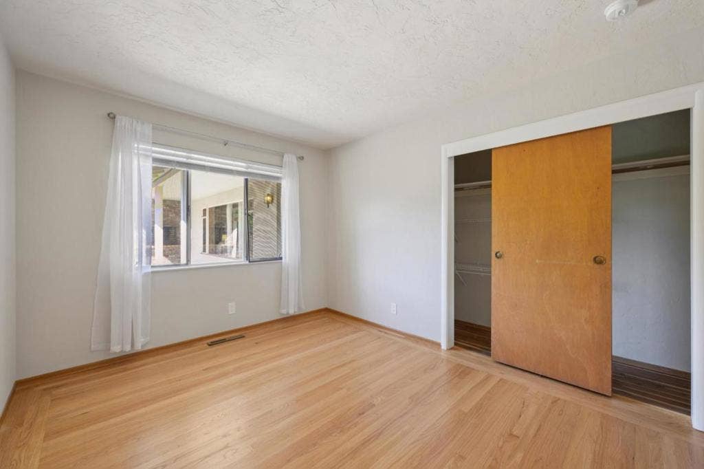 16 Alma Court, Los Altos, CA 94022
