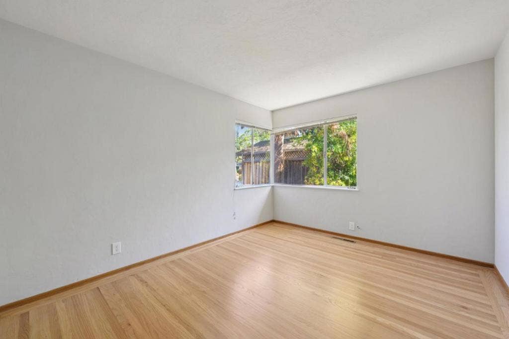 16 Alma Court, Los Altos, CA 94022