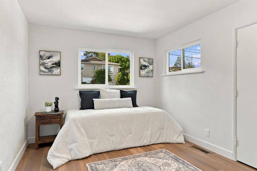 3204 Upper Lock Avenue, Belmont, CA 94002 3204 Upper Lock Avenue, Belmont, CA 94002