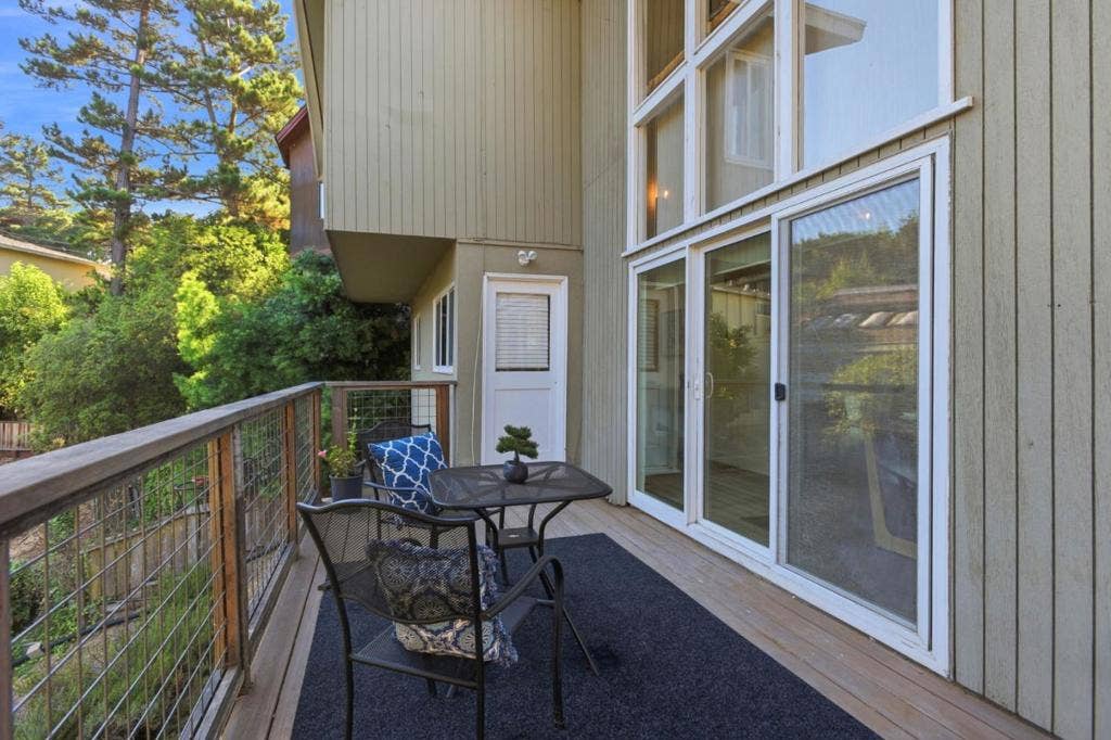3204 Upper Lock Avenue, Belmont, CA 94002 3204 Upper Lock Avenue, Belmont, CA 94002