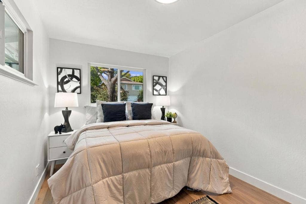 3204 Upper Lock Avenue, Belmont, CA 94002 3204 Upper Lock Avenue, Belmont, CA 94002
