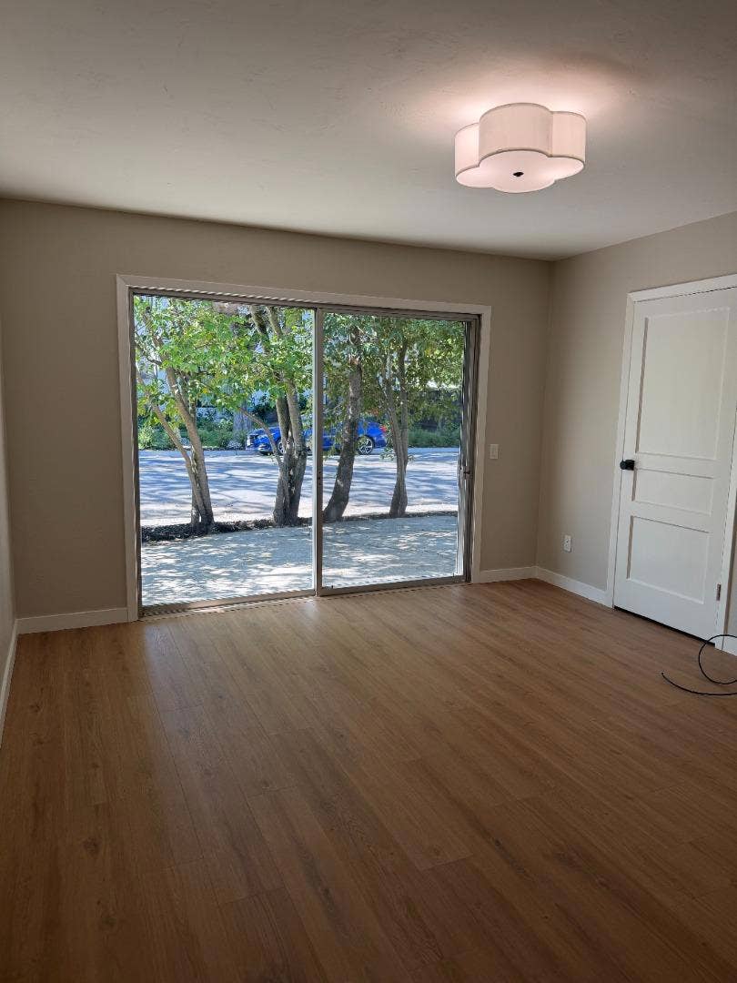 185 Garland Drive, Menlo Park, CA 94025