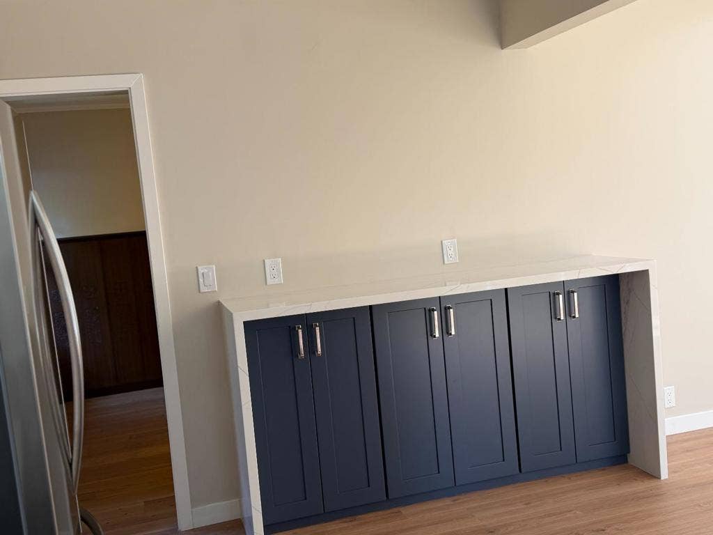 185 Garland Drive, Menlo Park, CA 94025