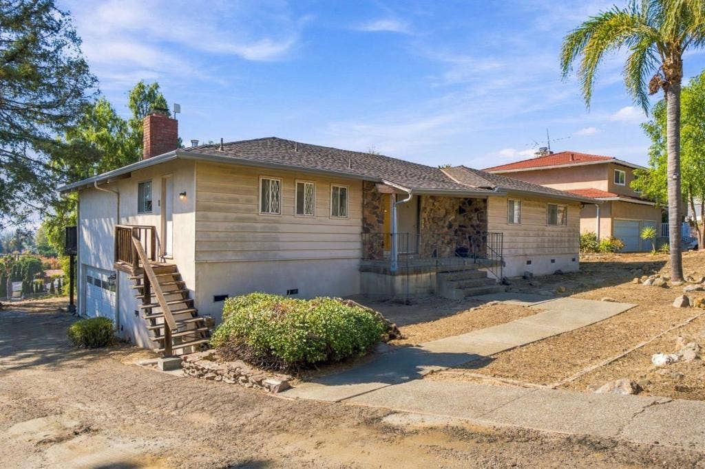 1035 Vista Del Mar, San Jose, CA 95132 1035 Vista Del Mar, San Jose, CA 95132