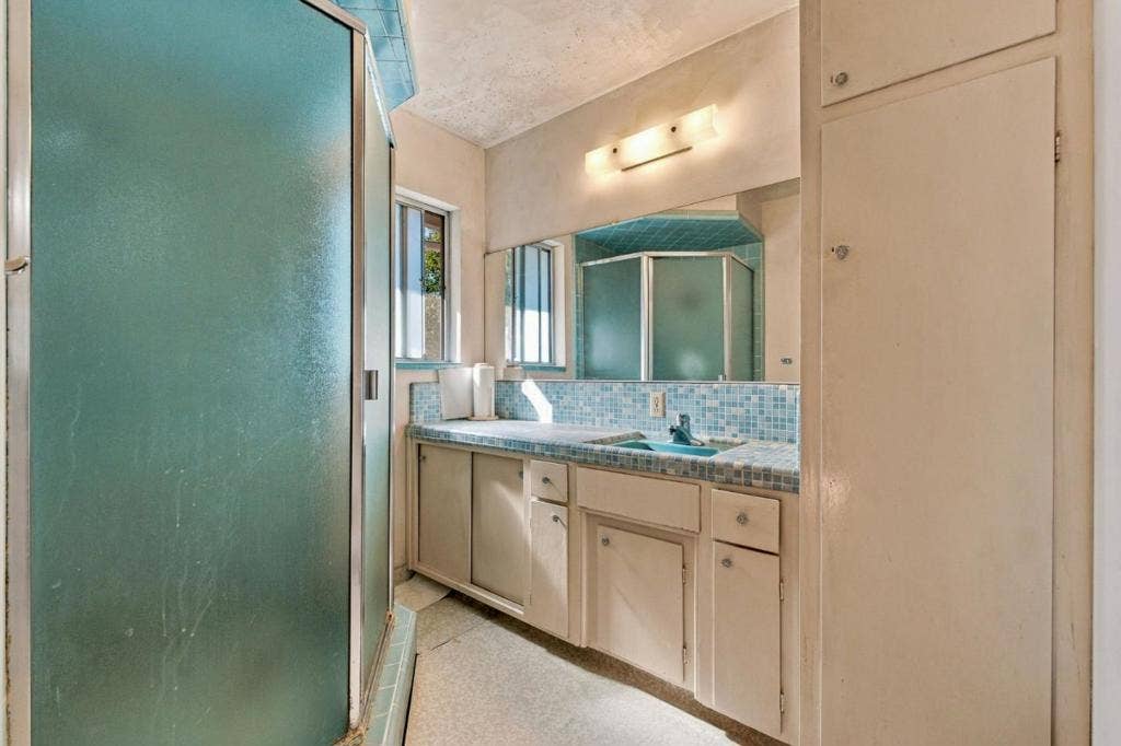 1035 Vista Del Mar, San Jose, CA 95132 1035 Vista Del Mar, San Jose, CA 95132
