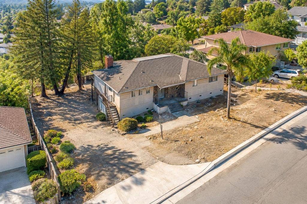 1035 Vista Del Mar, San Jose, CA 95132 1035 Vista Del Mar, San Jose, CA 95132