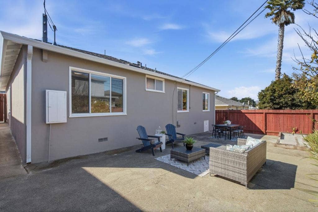 122 Sherwood Way, South San Francisco, CA 94080 122 Sherwood Way, South San Francisco, CA 94080