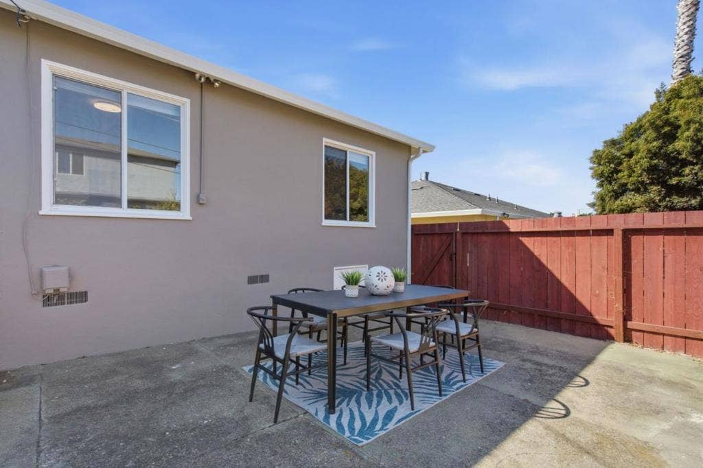 122 Sherwood Way, South San Francisco, CA 94080 122 Sherwood Way, South San Francisco, CA 94080