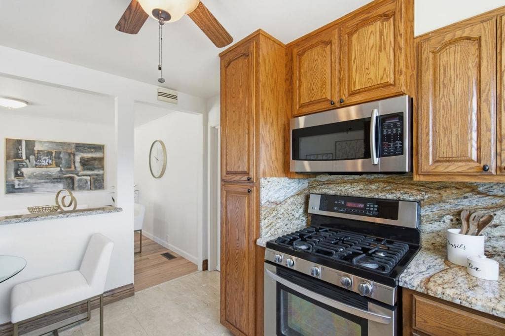 122 Sherwood Way, South San Francisco, CA 94080 122 Sherwood Way, South San Francisco, CA 94080