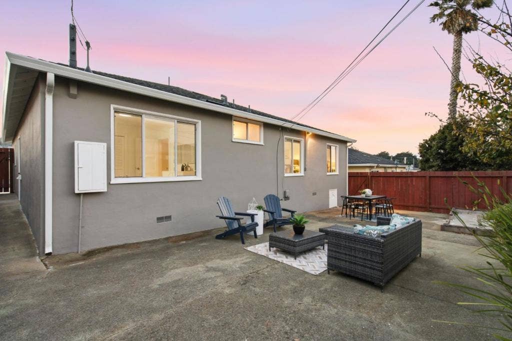 122 Sherwood Way, South San Francisco, CA 94080 122 Sherwood Way, South San Francisco, CA 94080