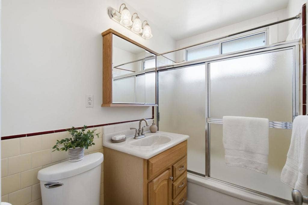 122 Sherwood Way, South San Francisco, CA 94080 122 Sherwood Way, South San Francisco, CA 94080