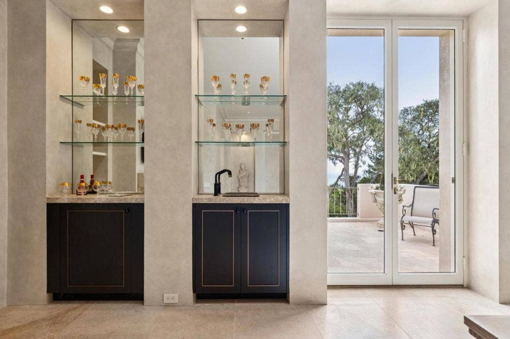 1552 Riata Road, Pebble Beach, CA 93953