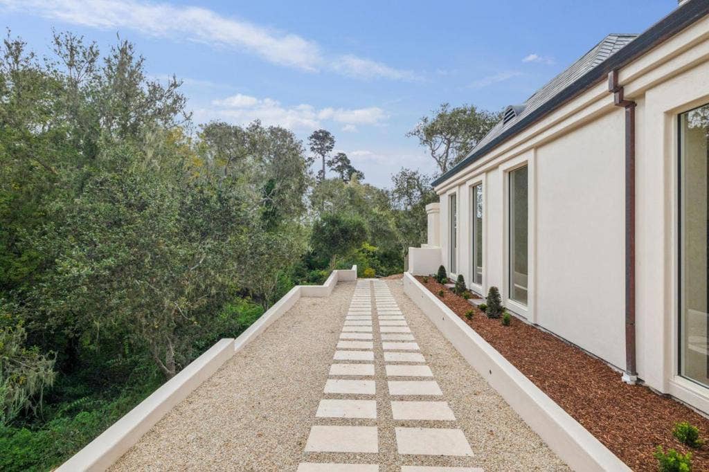 1552 Riata Road, Pebble Beach, CA 93953