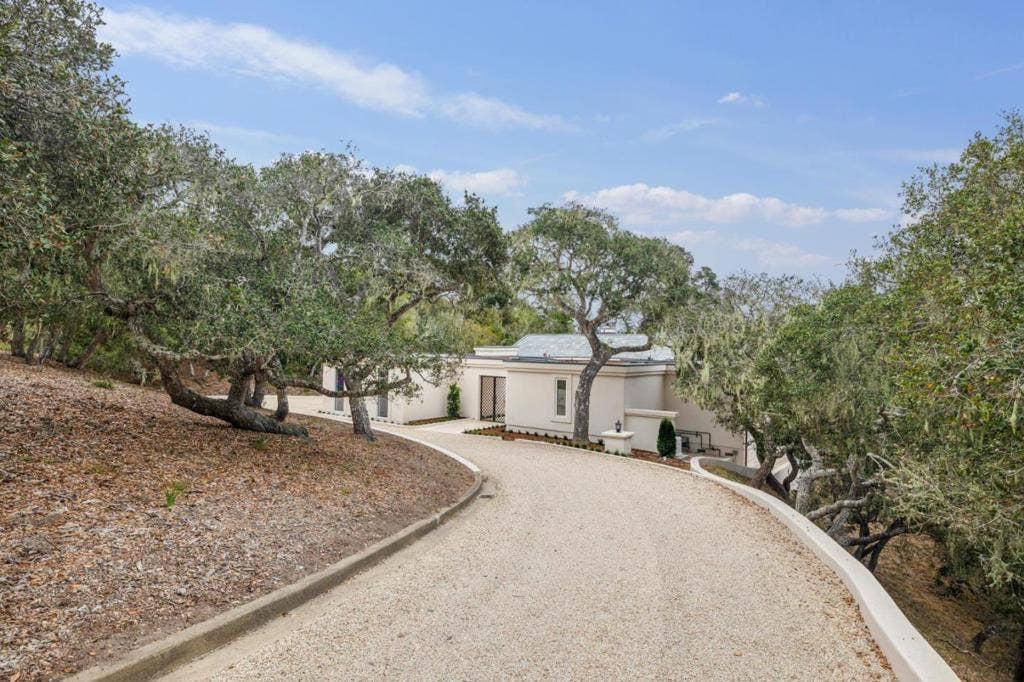 1552 Riata Road, Pebble Beach, CA 93953