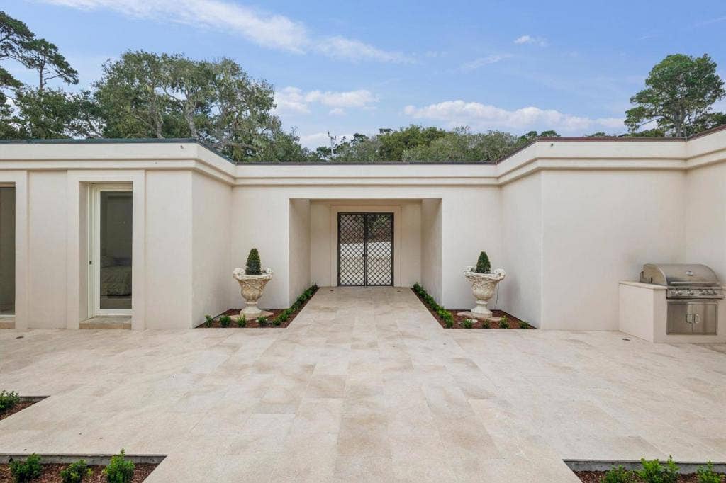 1552 Riata Road, Pebble Beach, CA 93953