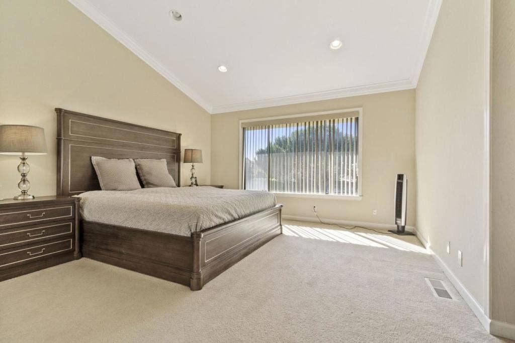 527 Martinique Drive, Redwood City, CA 94065 527 Martinique Drive, Redwood City, CA 94065