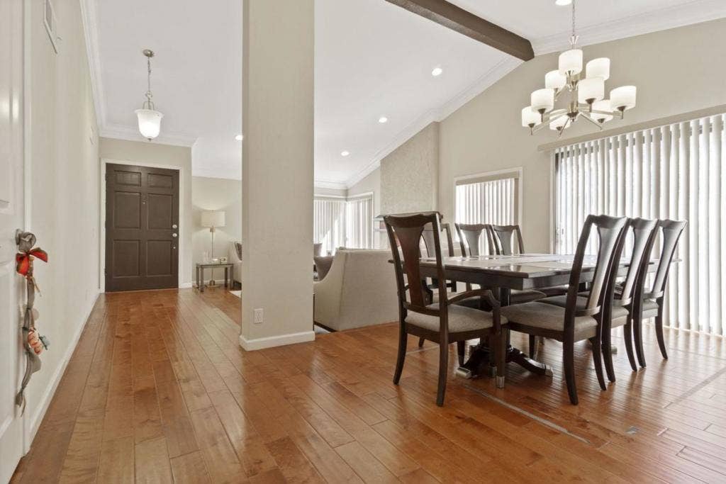 527 Martinique Drive, Redwood City, CA 94065 527 Martinique Drive, Redwood City, CA 94065
