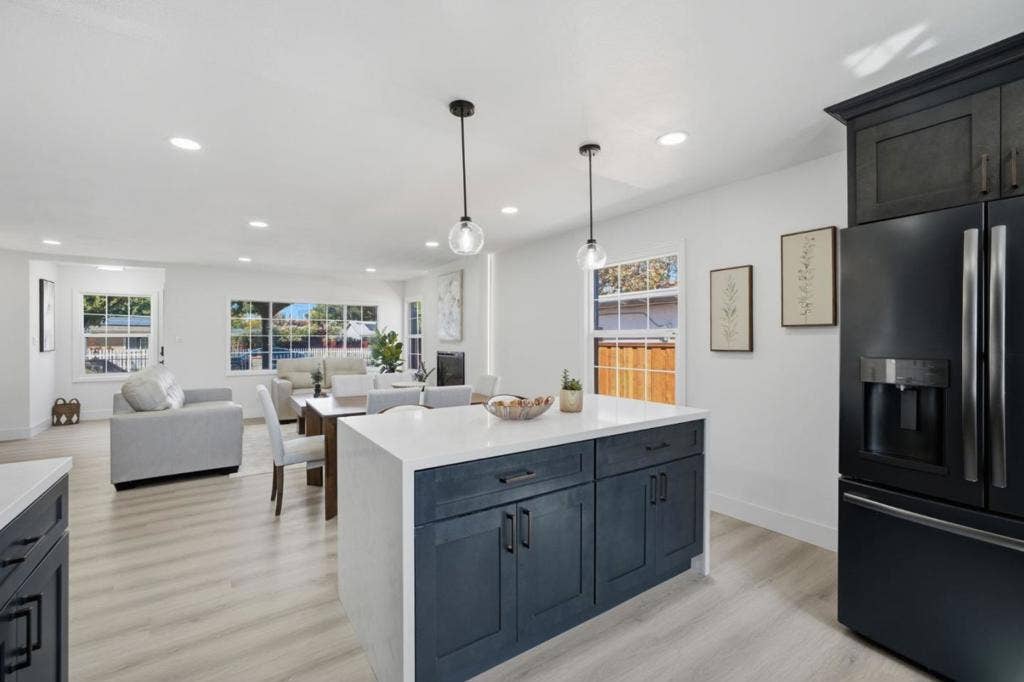 1384 Madera Avenue, Menlo Park, CA 94025 1384 Madera Avenue, Menlo Park, CA 94025