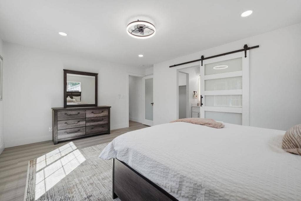 1384 Madera Avenue, Menlo Park, CA 94025 1384 Madera Avenue, Menlo Park, CA 94025