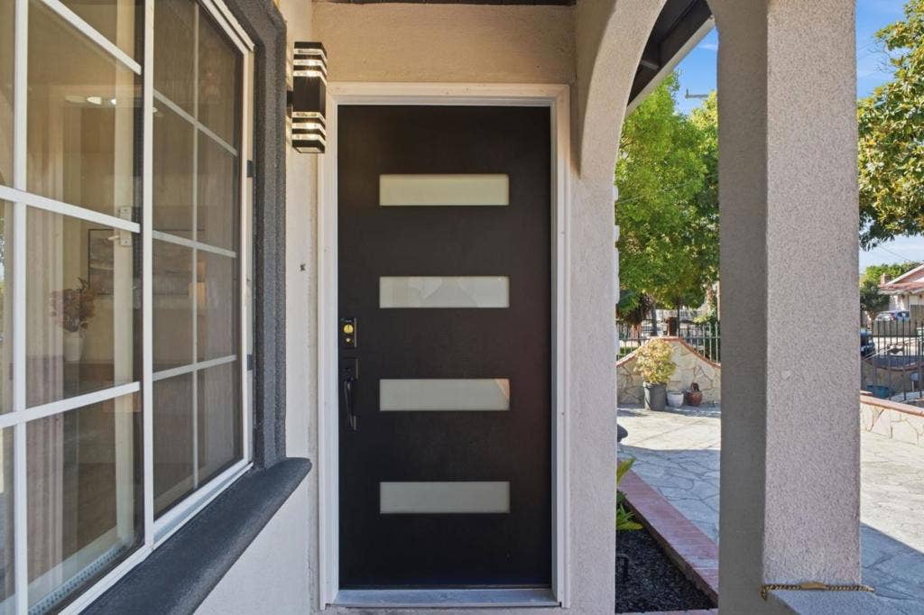 1384 Madera Avenue, Menlo Park, CA 94025 1384 Madera Avenue, Menlo Park, CA 94025