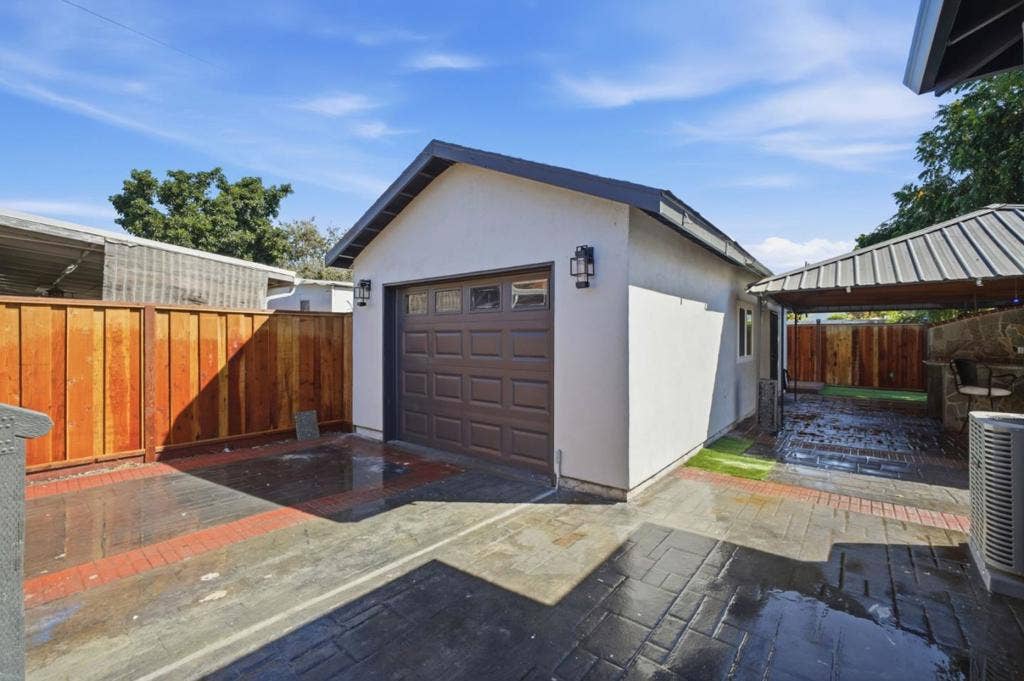 1384 Madera Avenue, Menlo Park, CA 94025 1384 Madera Avenue, Menlo Park, CA 94025