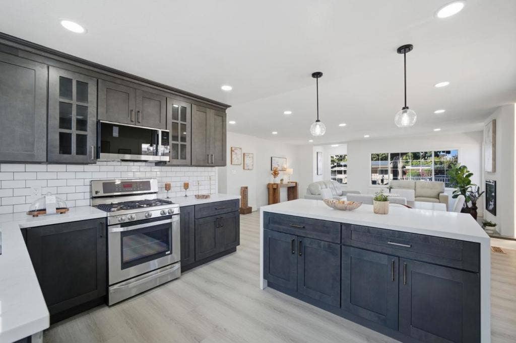1384 Madera Avenue, Menlo Park, CA 94025 1384 Madera Avenue, Menlo Park, CA 94025