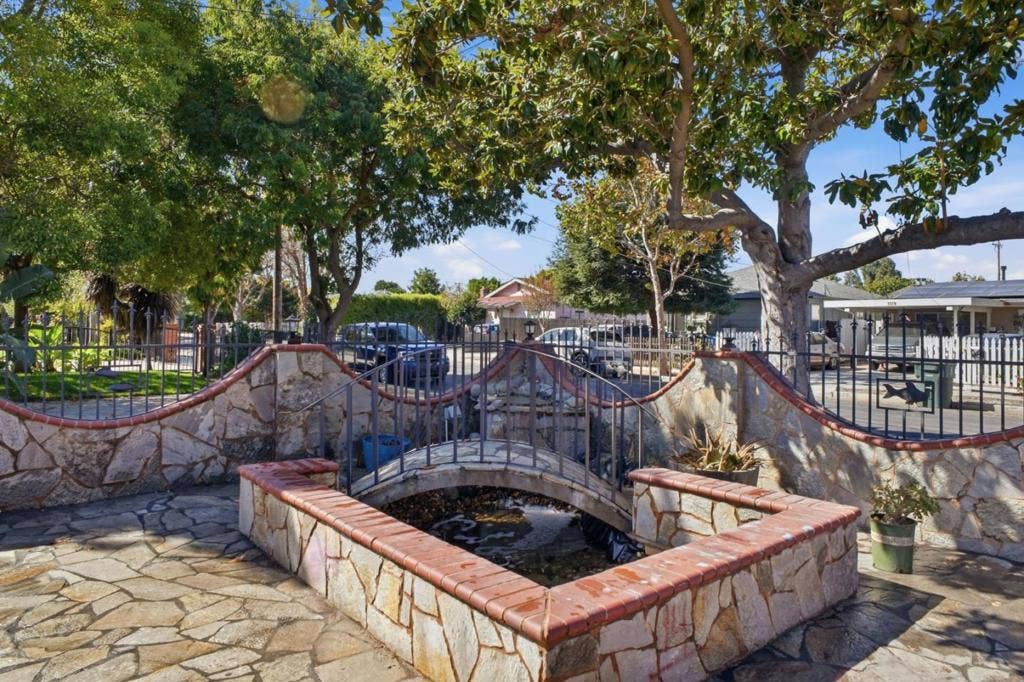 1384 Madera Avenue, Menlo Park, CA 94025 1384 Madera Avenue, Menlo Park, CA 94025