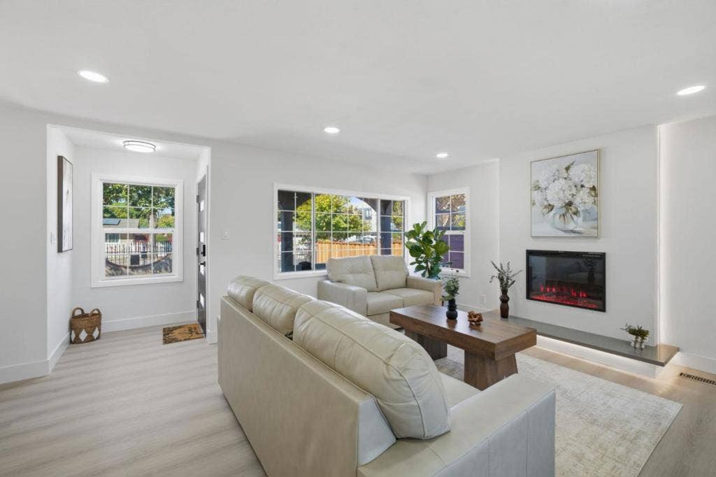1384 Madera Avenue, Menlo Park, CA 94025 1384 Madera Avenue, Menlo Park, CA 94025