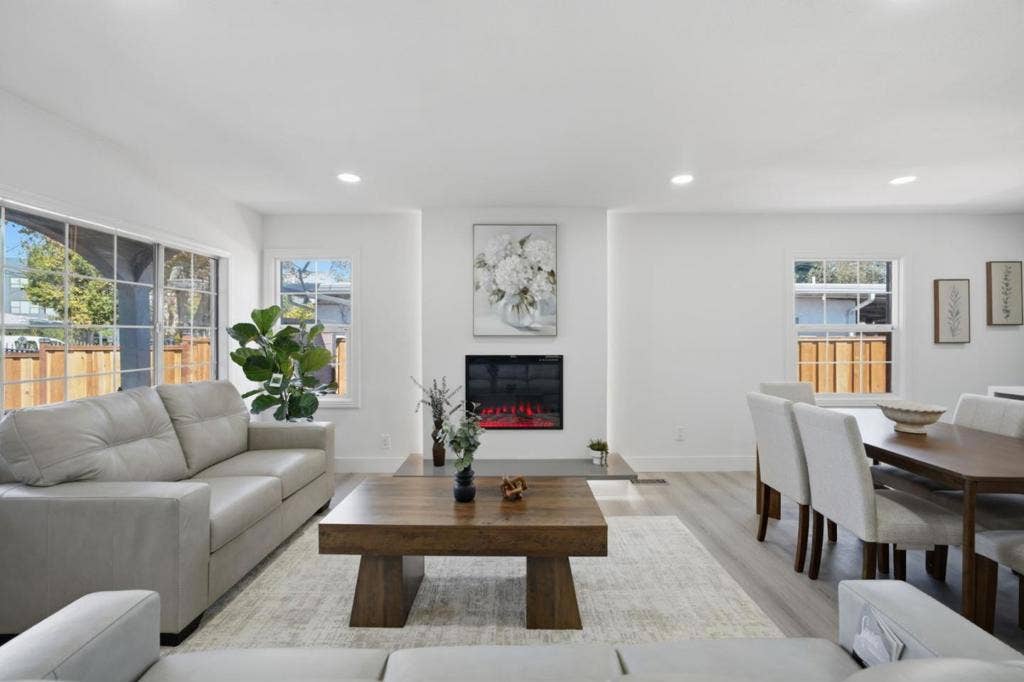 1384 Madera Avenue, Menlo Park, CA 94025 1384 Madera Avenue, Menlo Park, CA 94025