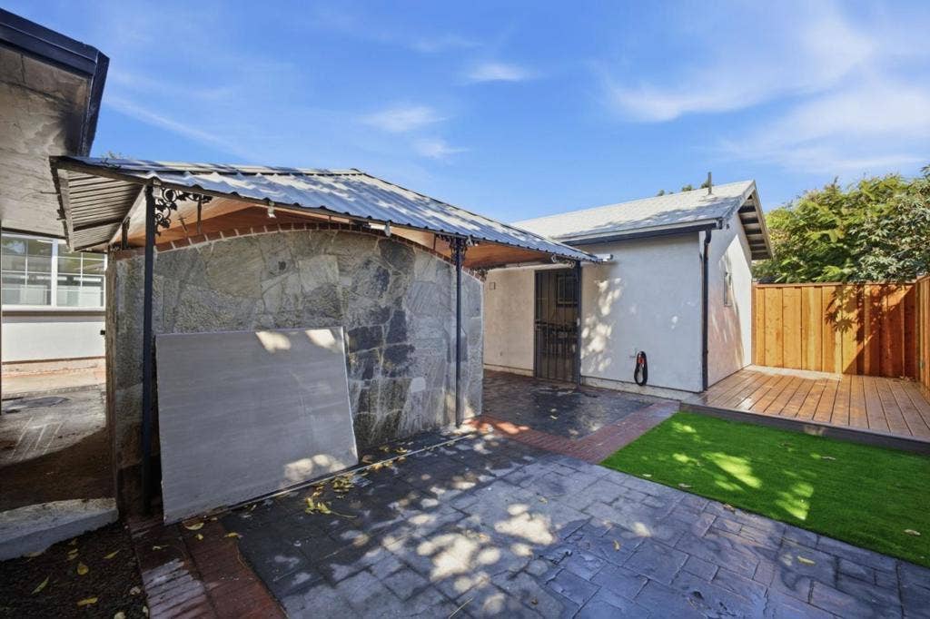 1384 Madera Avenue, Menlo Park, CA 94025 1384 Madera Avenue, Menlo Park, CA 94025