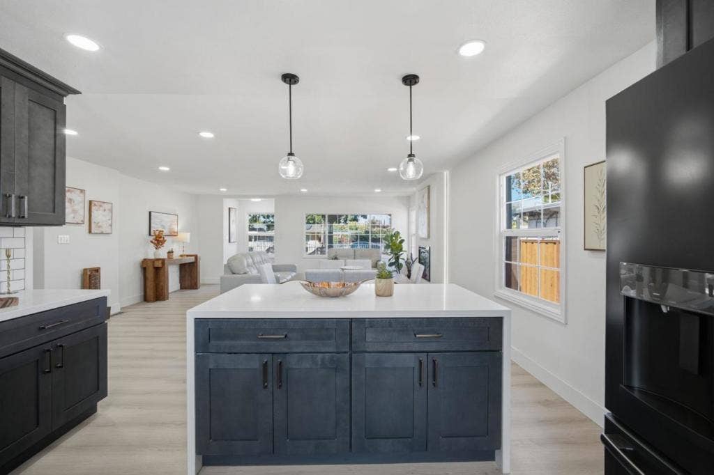 1384 Madera Avenue, Menlo Park, CA 94025 1384 Madera Avenue, Menlo Park, CA 94025