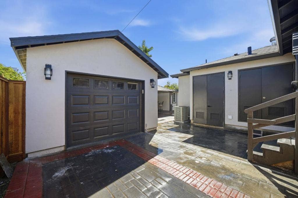 1384 Madera Avenue, Menlo Park, CA 94025 1384 Madera Avenue, Menlo Park, CA 94025