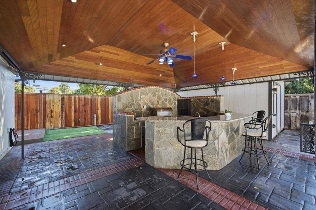 1384 Madera Avenue, Menlo Park, CA 94025 1384 Madera Avenue, Menlo Park, CA 94025