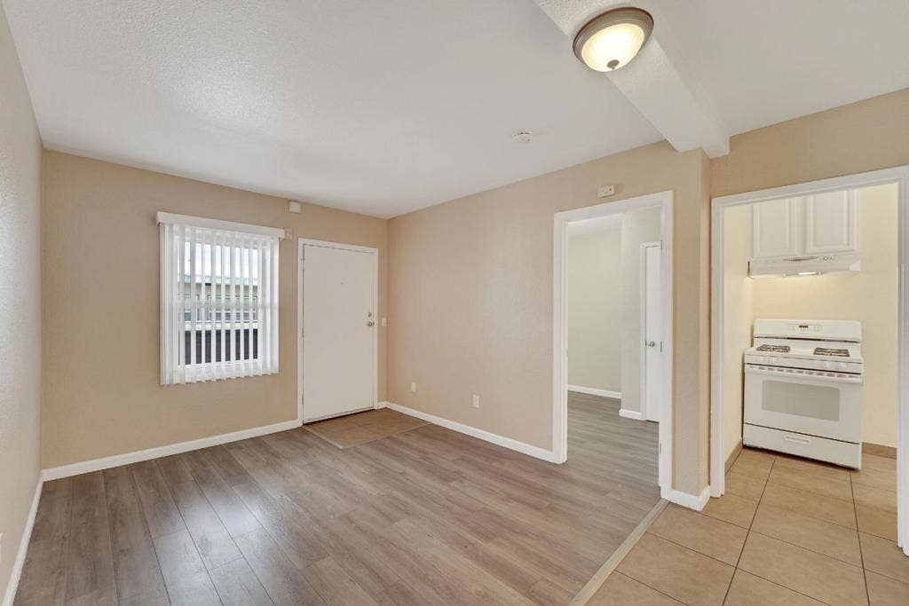 2555 Foothill Boulevard, Oakland, CA 94601